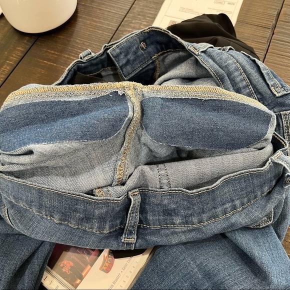 WAX jean distressed medium wash medium rise skinny jeans, size 9 - Picture 9 of 13